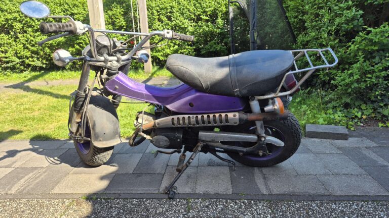 Oh my God, it’s a purple Suzuki!